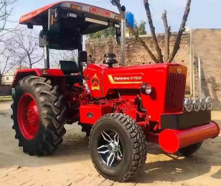 ट्रॅक्टरचे पंजाबी हुड मिळेल