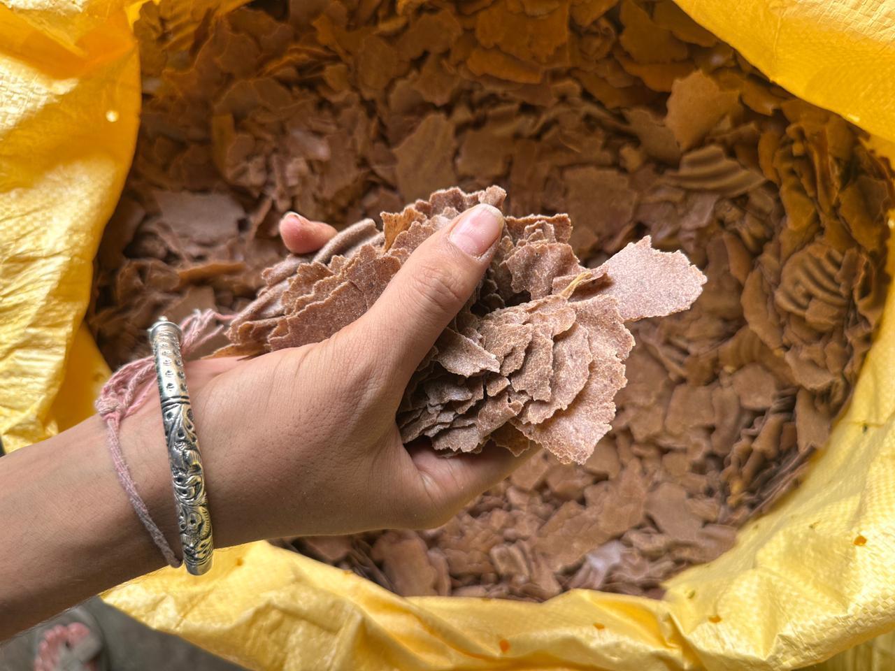 कपरी पेंढ विकणे आहे 
