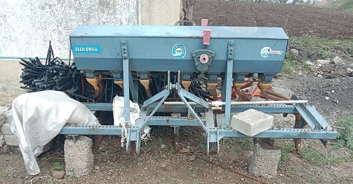 सेकंड पेरणी यंत्र विकणे आहे