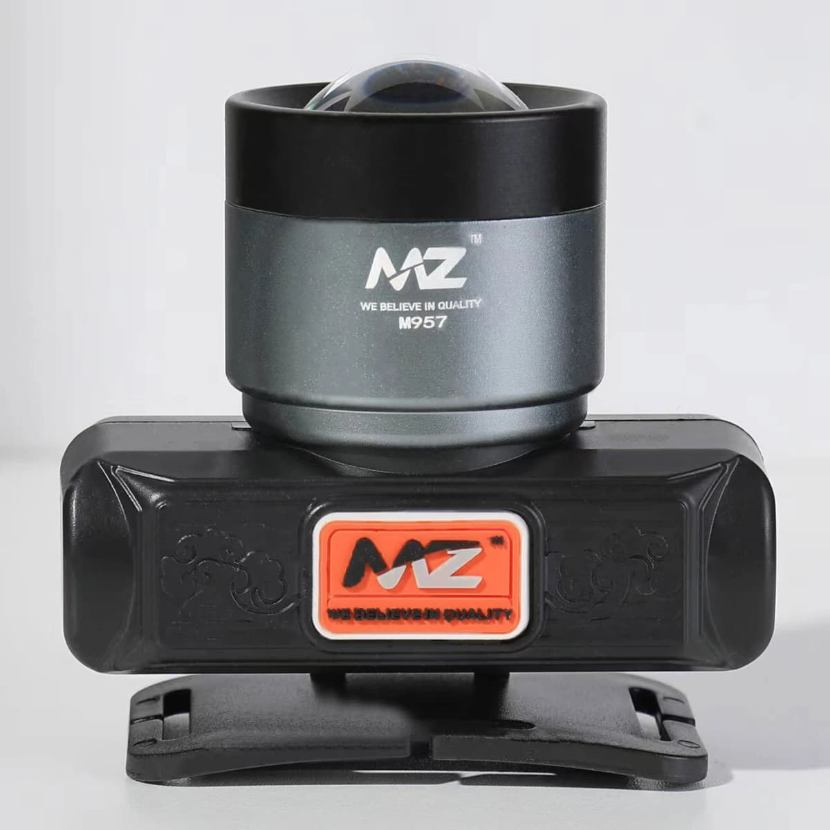 एलईडी हेड टॉर्च