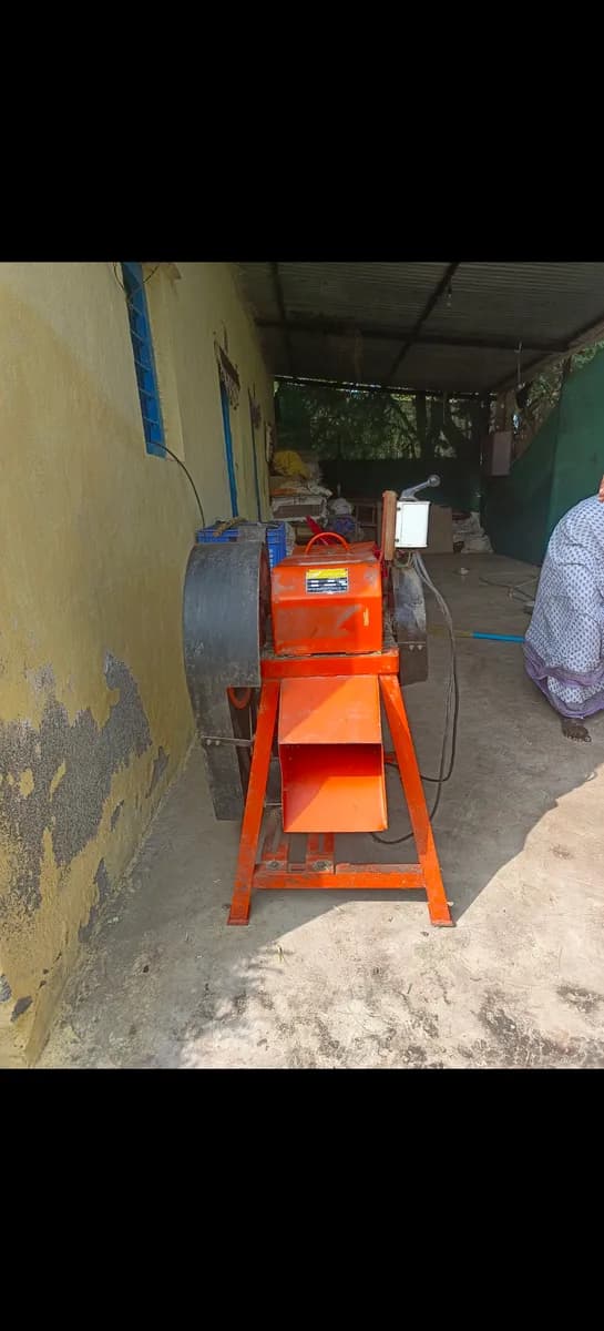 कडबा कुट्टी मशीन विकणे आहे